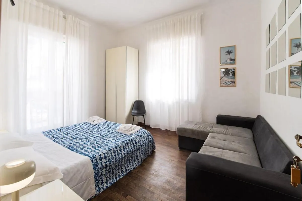 Hotel Casa Fubis Viareggio 0*,