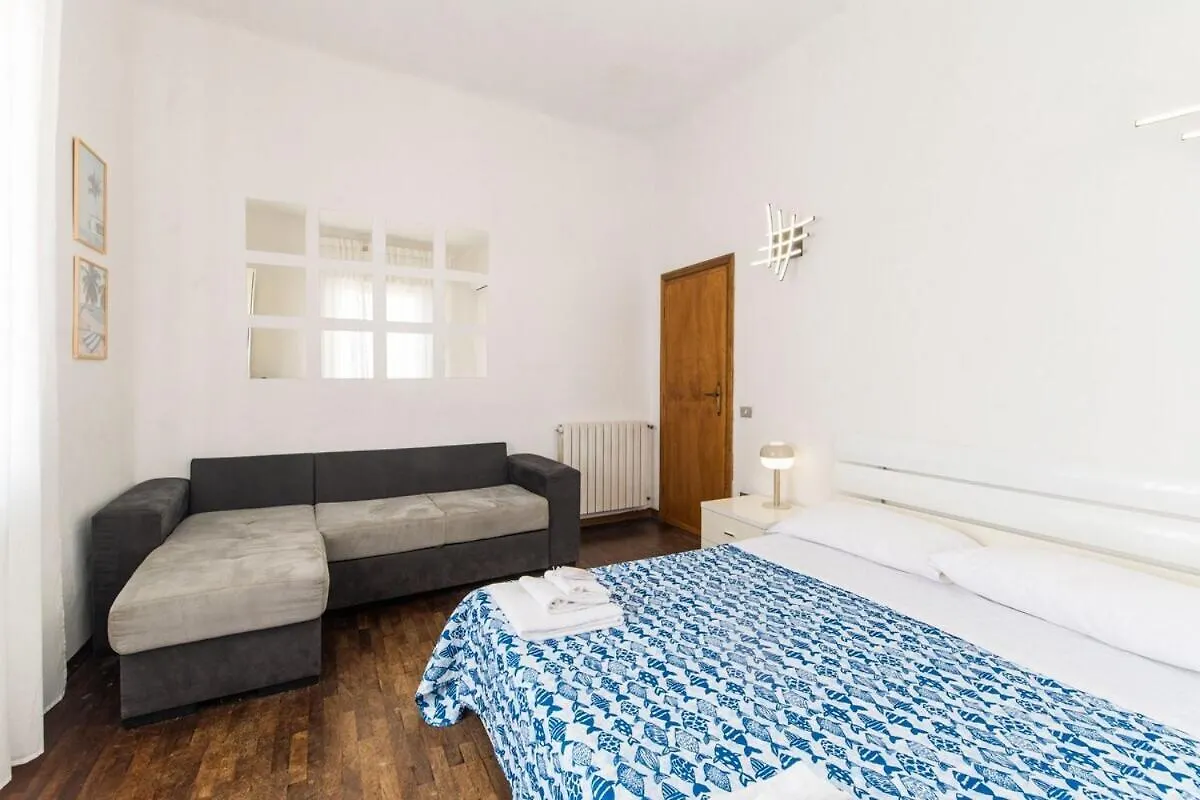Hotel Casa Fubis Viareggio
